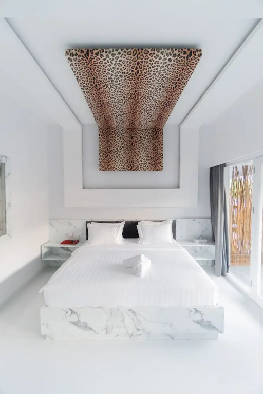 Sea Shell Resort