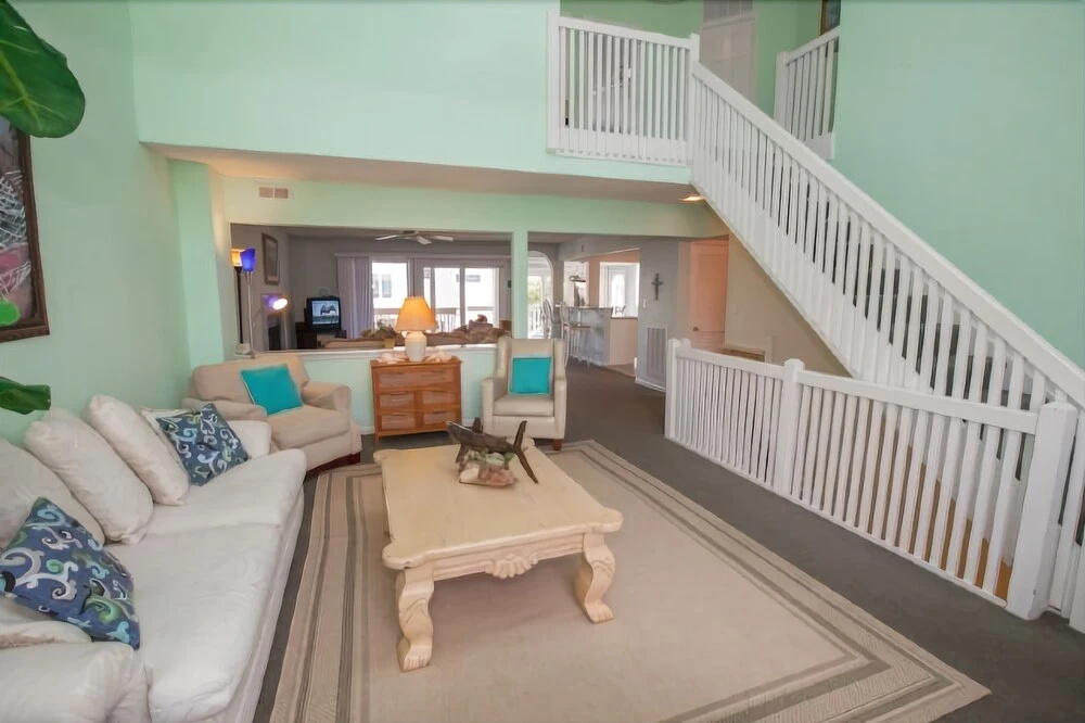 William B. Virginia Beach - 6 Br Home