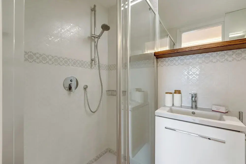 Villa Luce del Sol with Pool - L - Happy Rentals