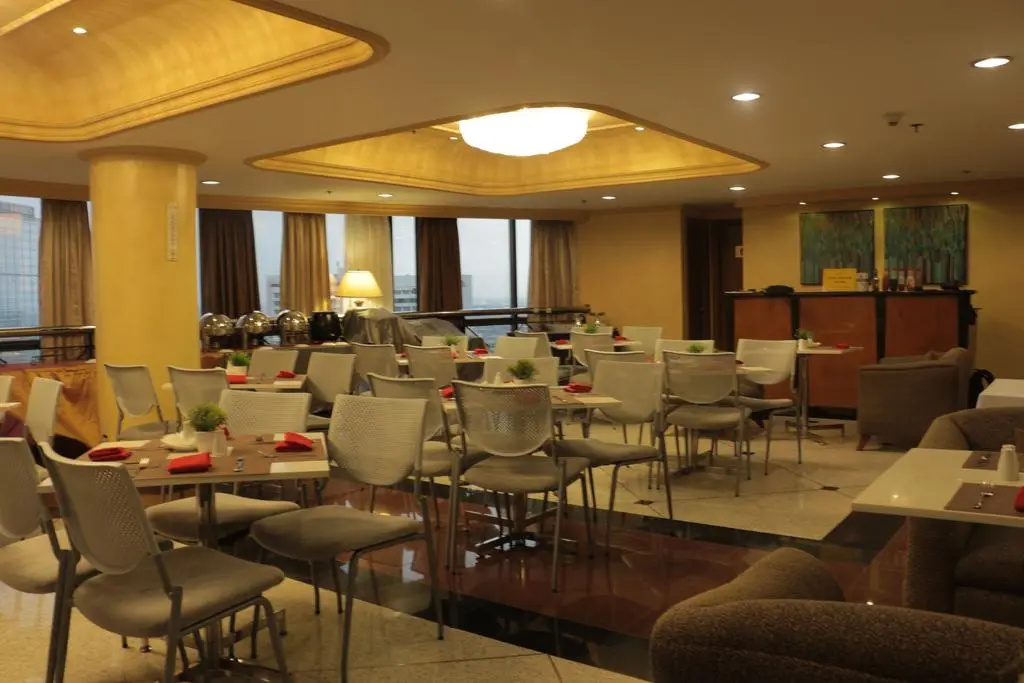 Prince Plaza II Condotel