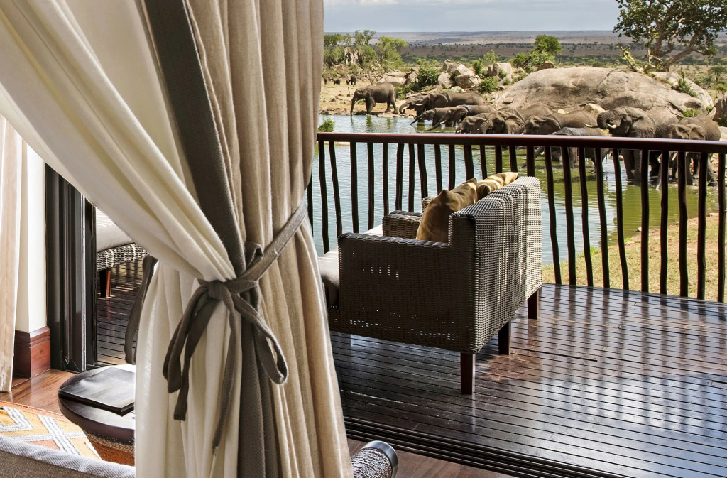 Отель Four Seasons Safari Lodge Serengeti