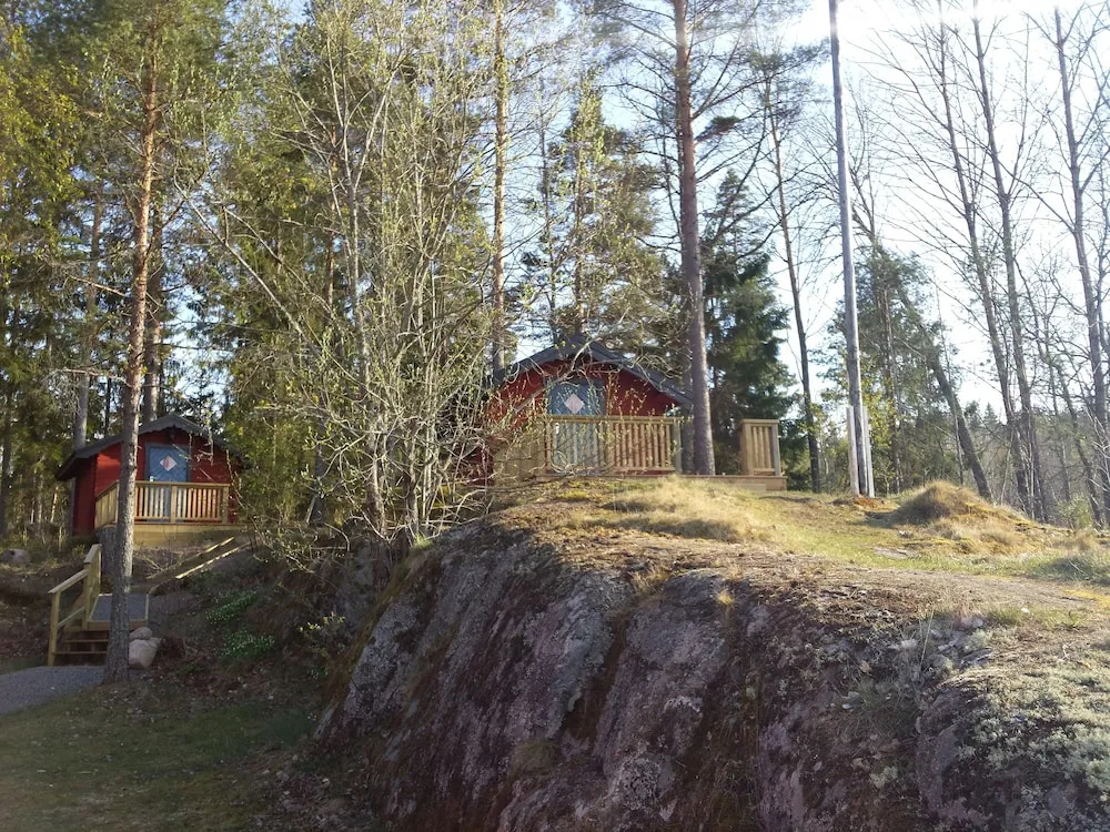 Långsjön Stugor & Camping