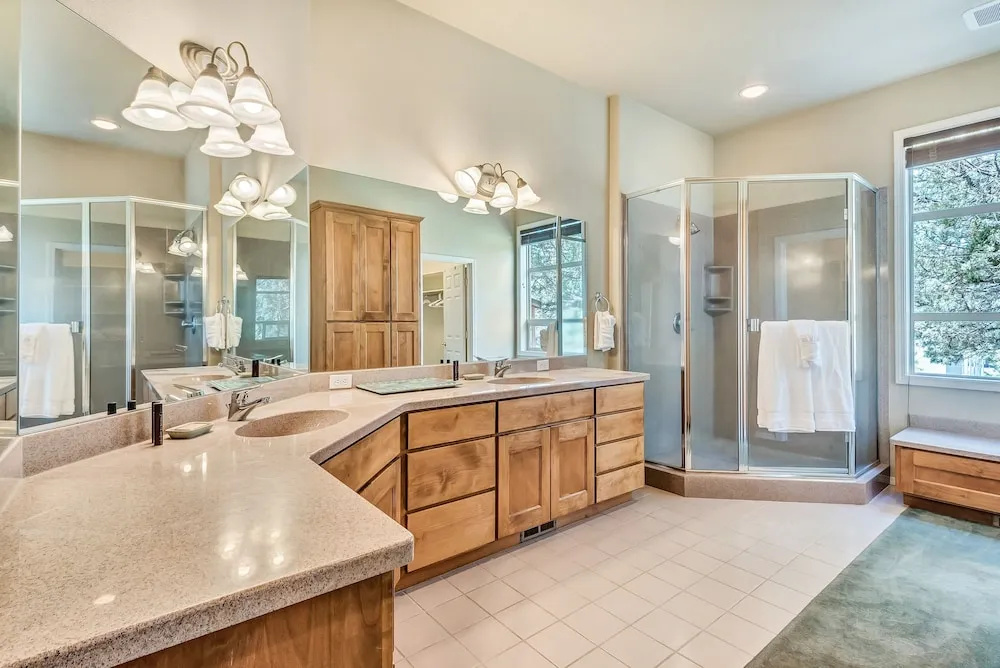New Listing! Luxe W/ Game Room & Library 5 Bedroom Home