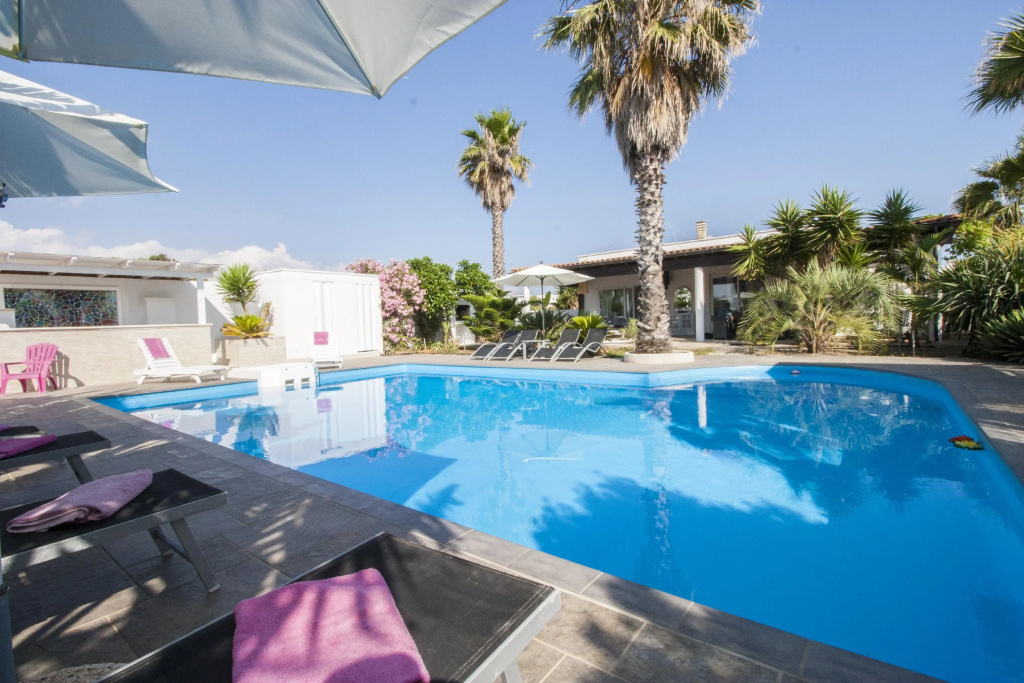 Sister Villas With Pool