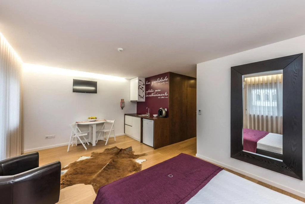 Lounge Inn Guest House