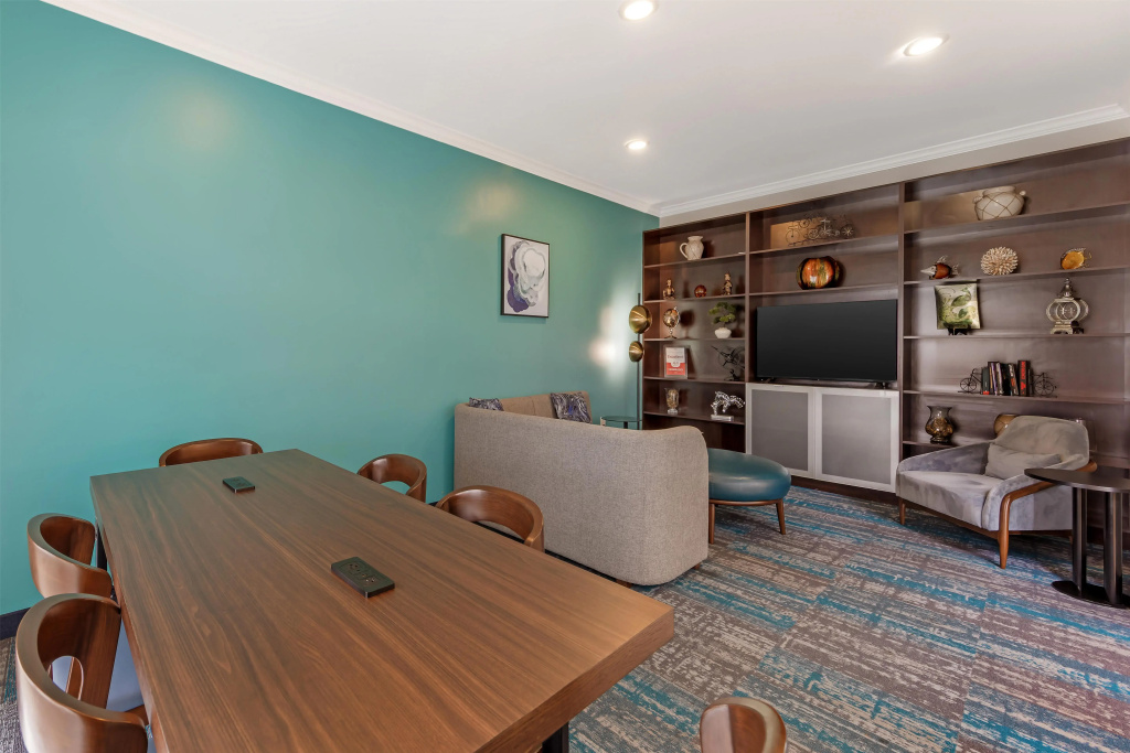 Best Western Plus Miami Airport North Hotel & Suites
