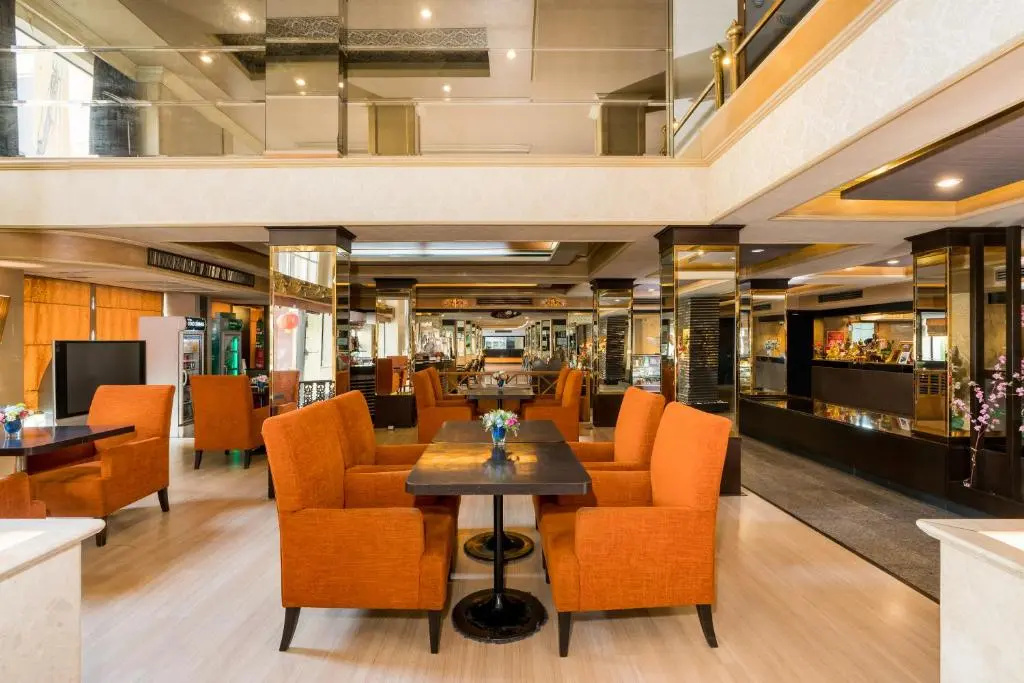Niran Grand Hotel