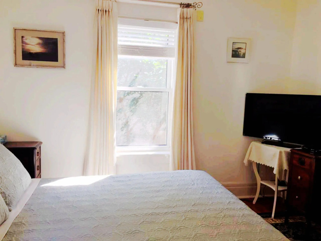 Acacia Bed & Breakfast