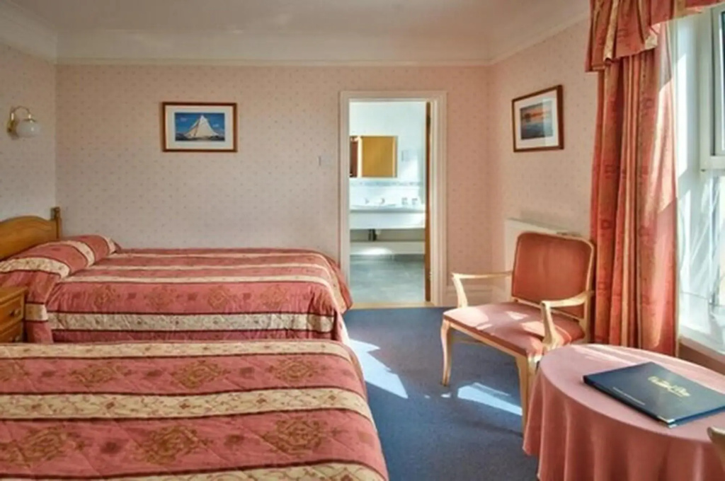 The Channel View Hotel