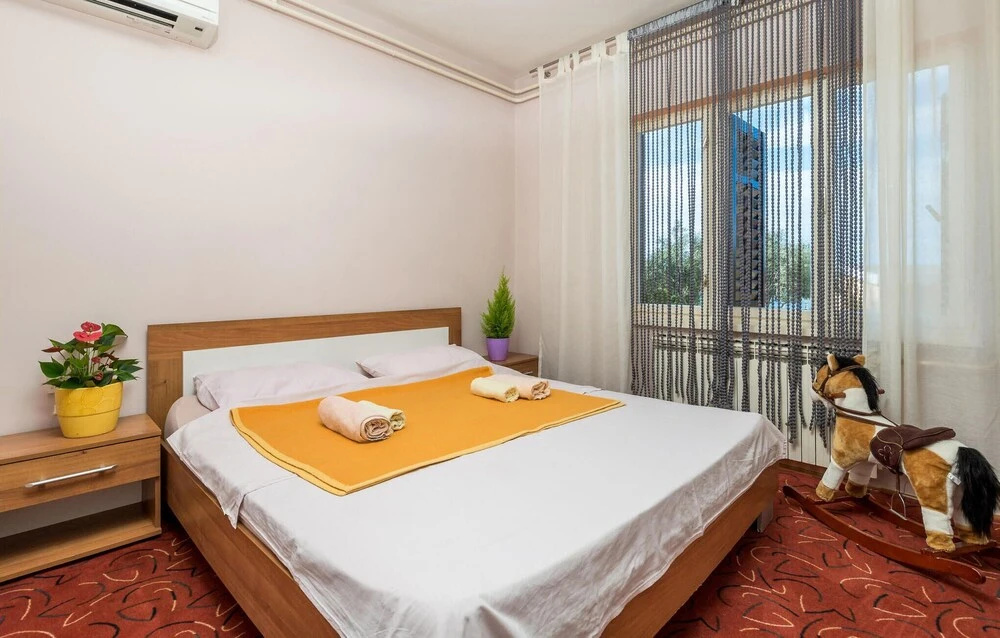 Nice Apartment in Barbat na Rabu With Wifi and 1 Bedrooms