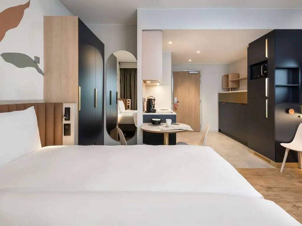 Adagio access Brussels Delta
