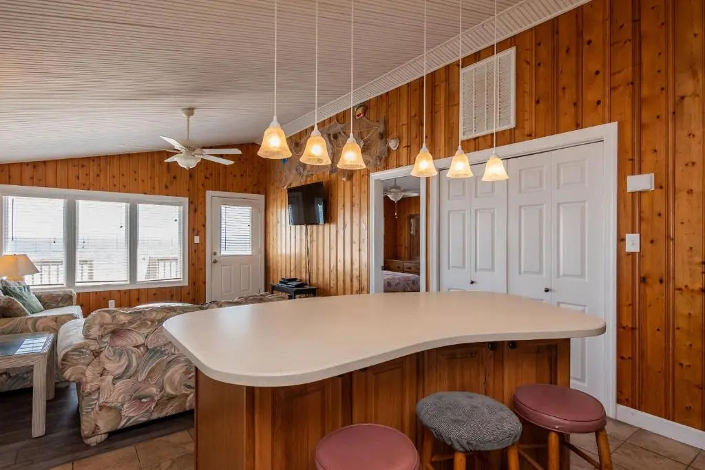 Windward Mark by Oak Island Accommodations