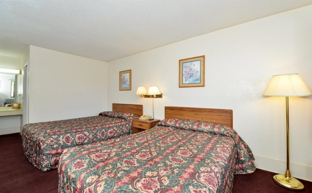 Smokies Motel