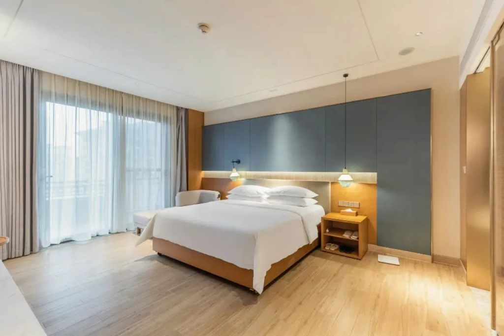 Vienna International Hotel (Baoting Center)