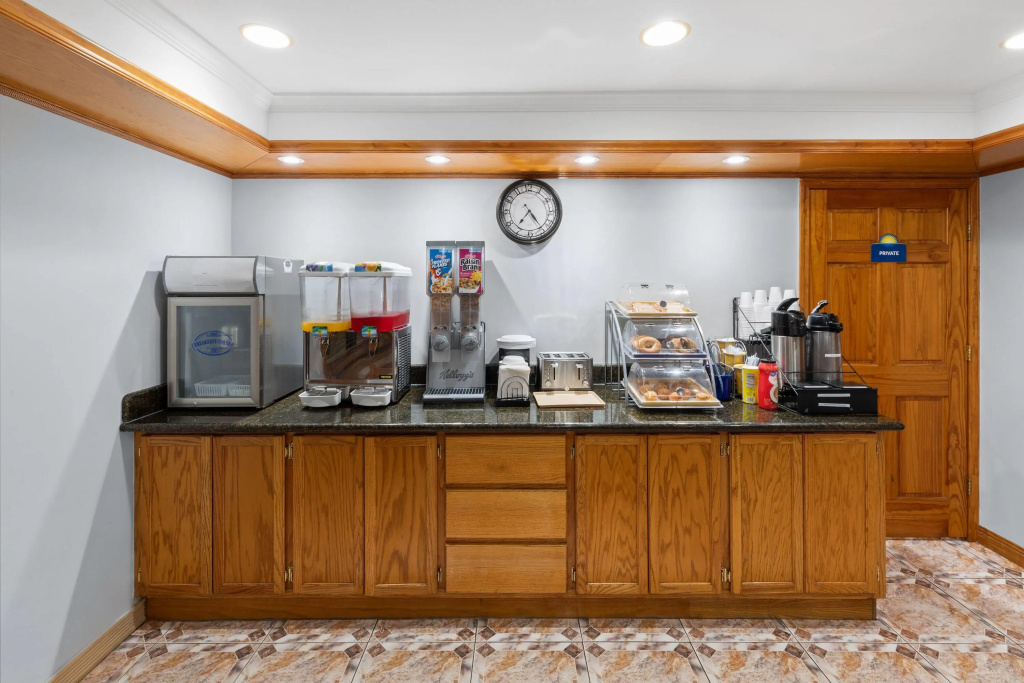 Days Inn by Wyndham Slidell