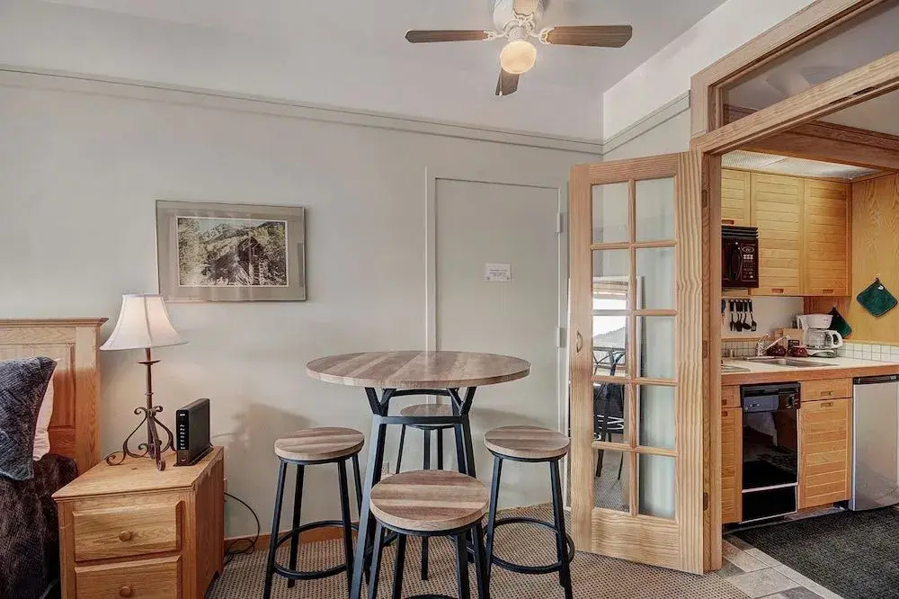2762 Slopeside by RedAwning