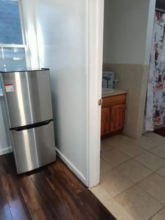 Fada Guest House - 38 Yates Ave Newark