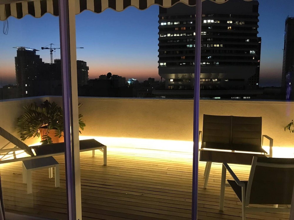 New Duplex 2 Bedrooms2 Living Rooms And Terrace