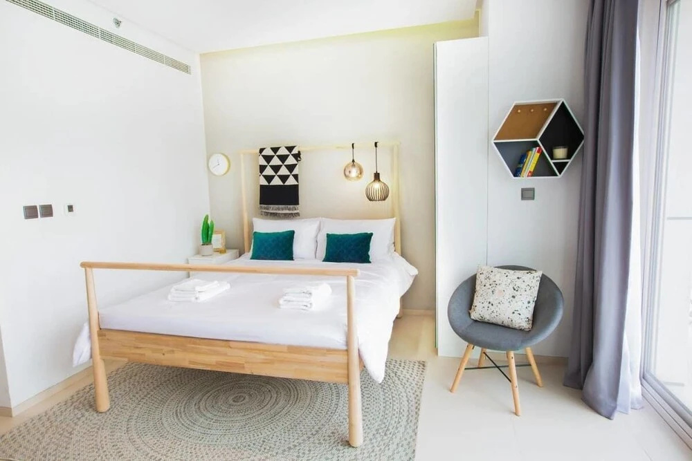 Newly Designed Apartment Walk to the Beach
