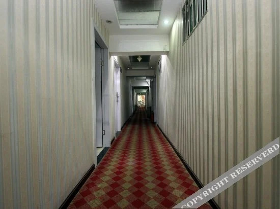 Yaozhong Hostel