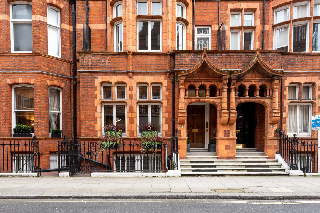 41 Draycott Pl