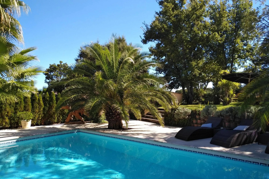 Maison Prestige Saint Tropez by Roberto Geissini
