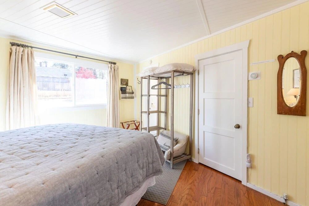 Mountain Cottage-1882 by Big Bear Vacations