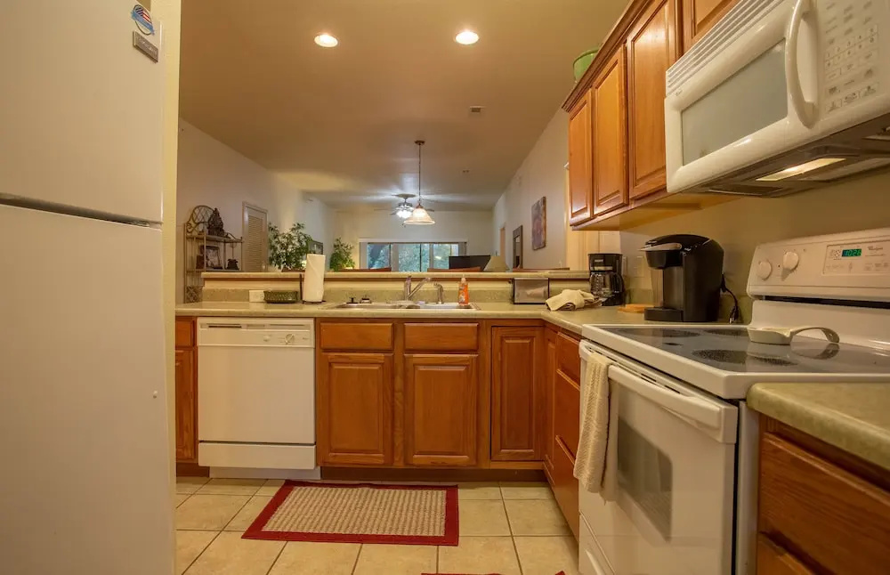 Sunrise Chateau 3 Bedrooms 3 Bathrooms Condo