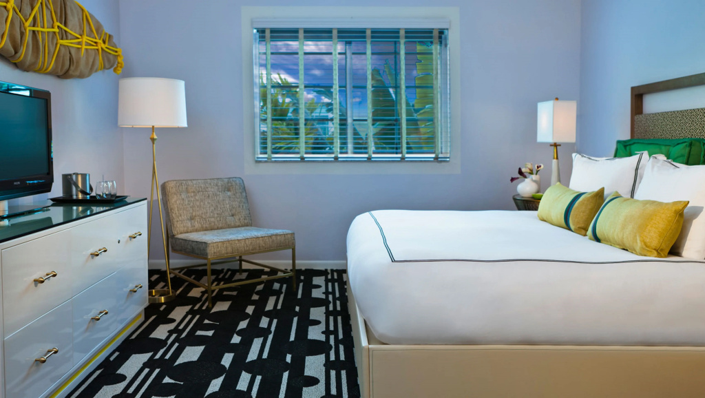 Kimpton Surfcomber Hotel by IHG
