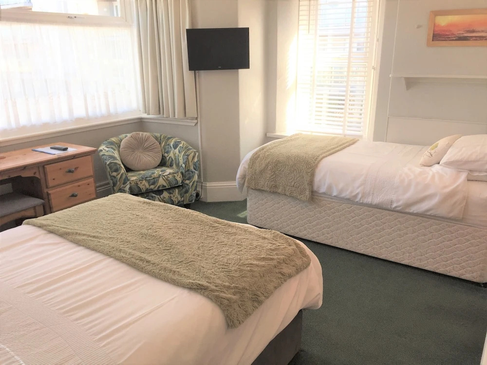 Summer Breeze Guest House
