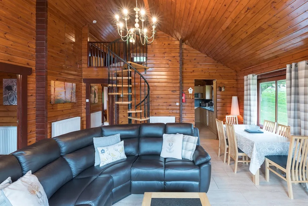 Lady Galloway Lodge 28 with Hot Tub, Newton Stewart
