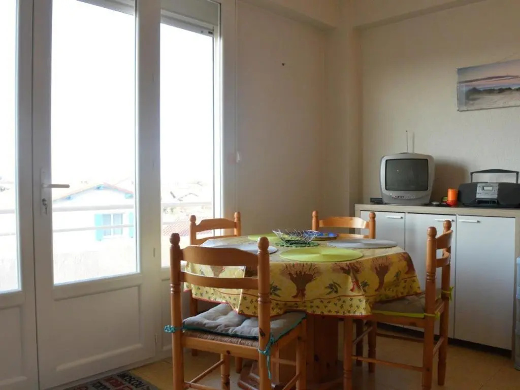 Appartement Saint-Cyprien, 1 pièce, 4 personnes - FR-1-225D-84