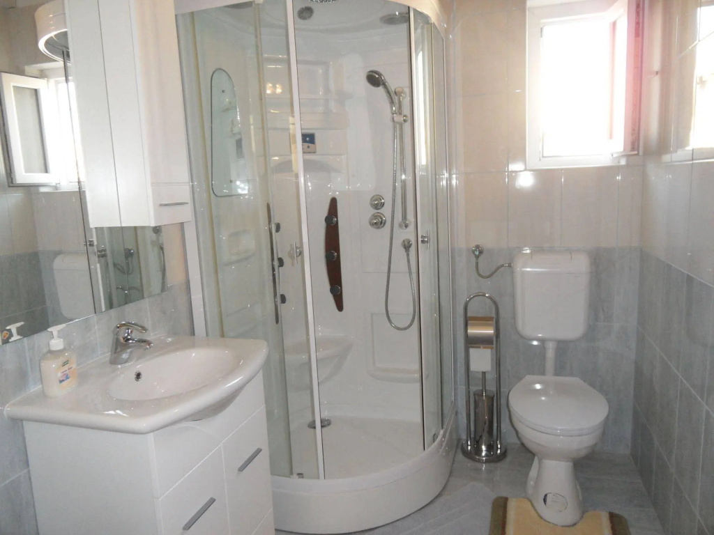 Adria Apartments and Rooms