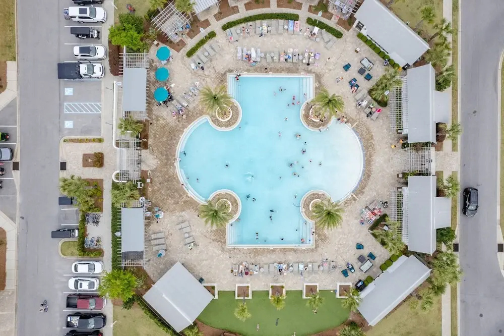 Shine on the Shore by Avantstay Pool Golf Cart