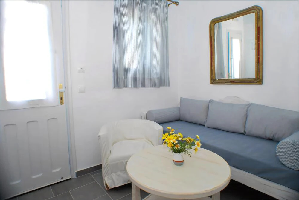 Anthousa Hotel