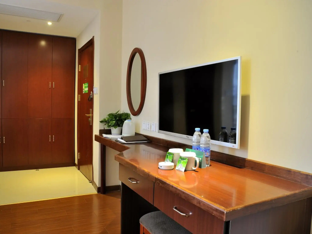GreenTree Inn Suzhou Zhangjiagang Daxin Town Pingbei Road Express Hotel