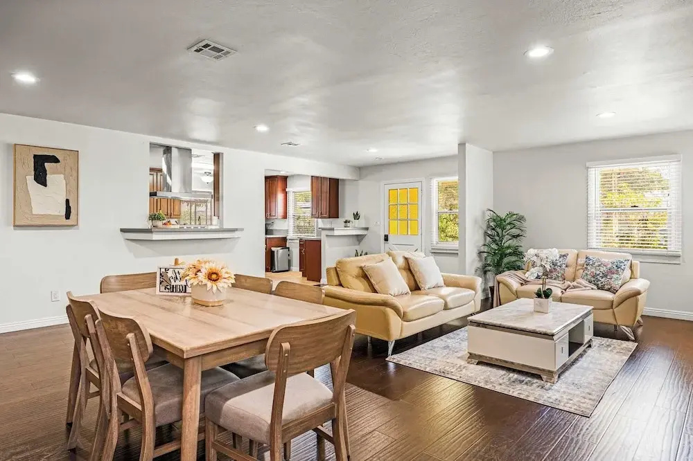 Not Affected by the Fire/spacious Retreat w/ Large Kitchen & Outdoor Patio