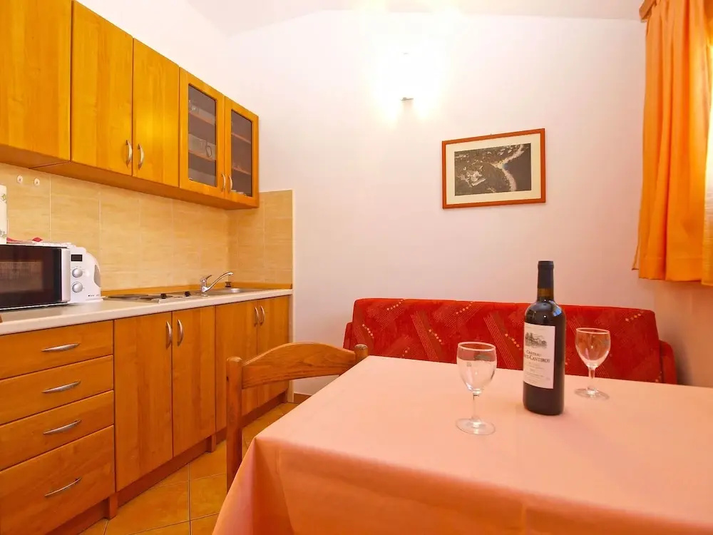 Apartment 1305