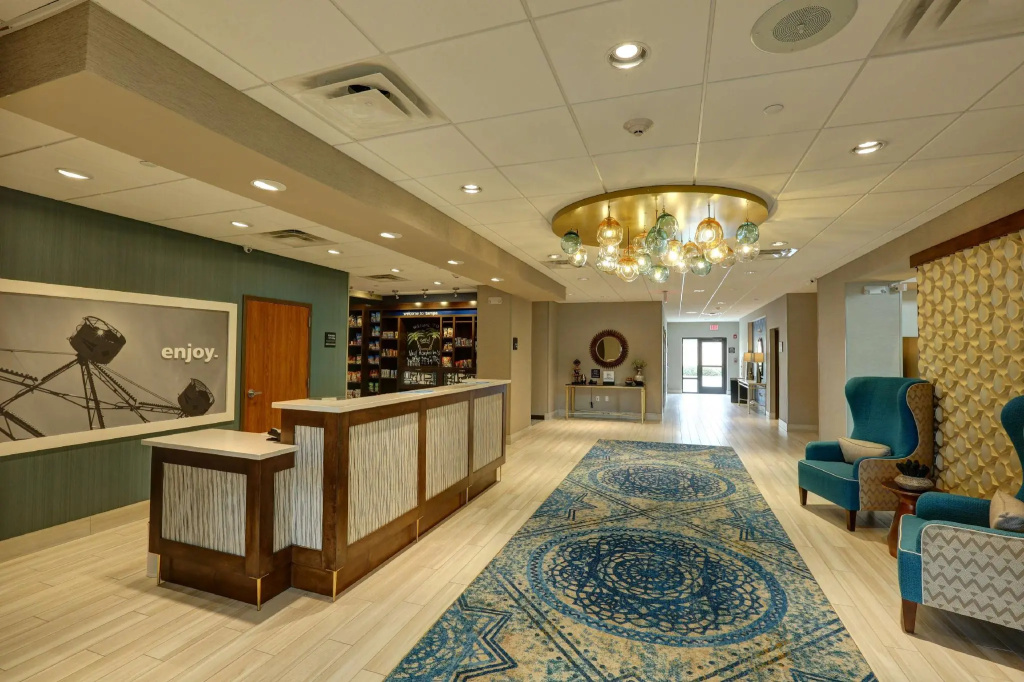 Hampton Inn & Suites by Hilton Tampa Busch Gardens Area