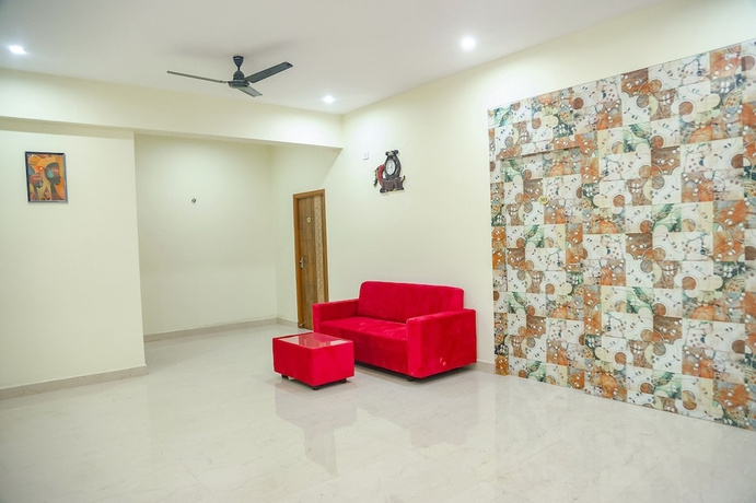 FabHotel Home Tree Service Apartment I