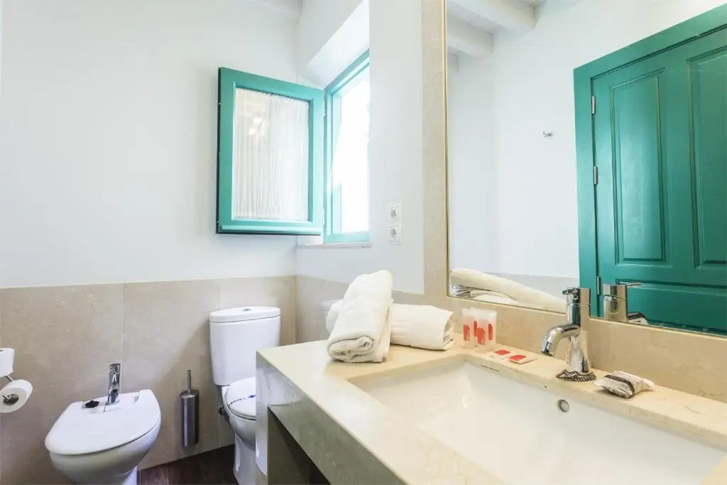 Laurel Suites Apartments