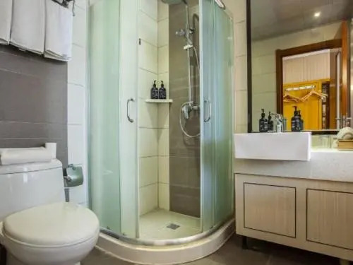 Baiyulan Hotel (Anyang Anzhang Avenue Branch)