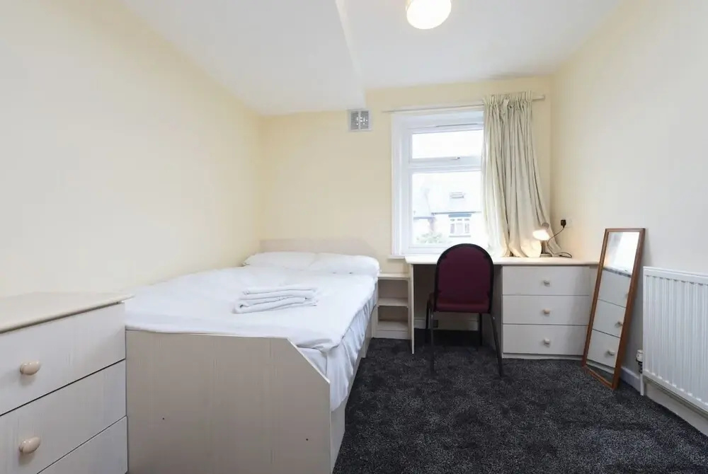 Escourt Headingley