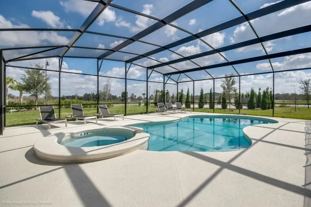 Family Reunion ! Huge Private Pool/spa! 13 Bedroom Home