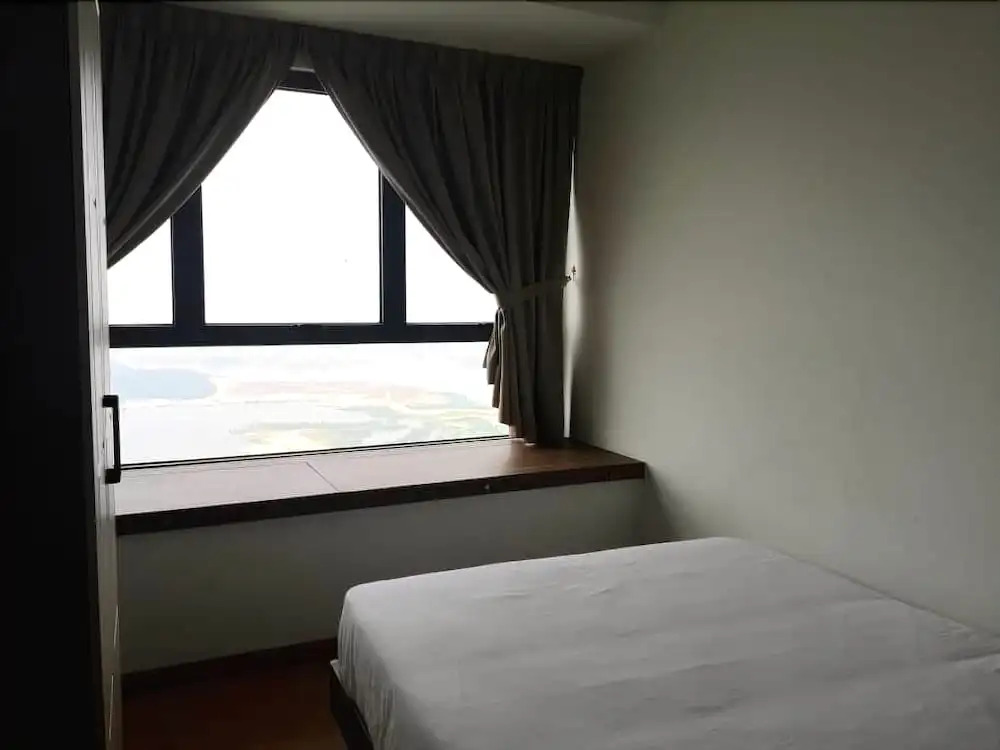 Tranquil Seaview 2 @ Danga Bay