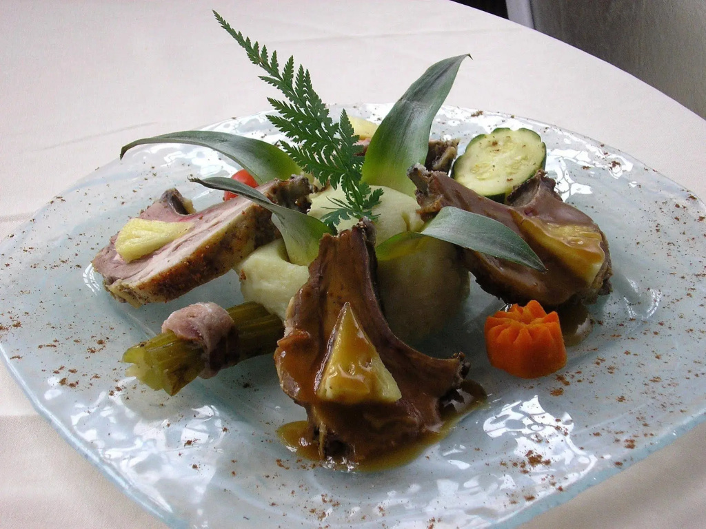 Relais Saint Louis, Logis