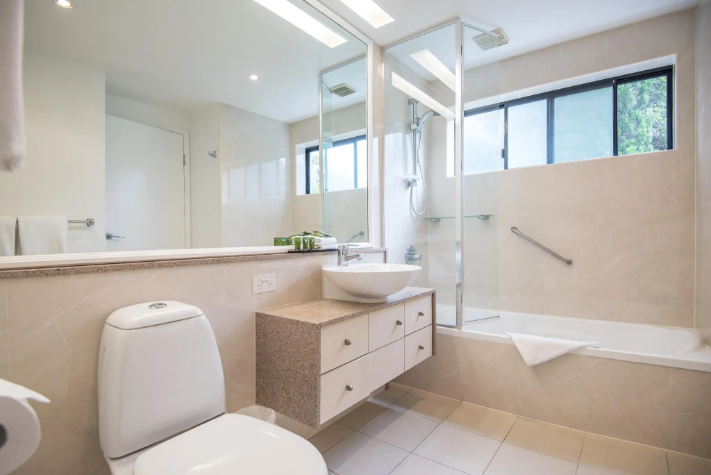 Noosa Springs Golf & Spa Resort