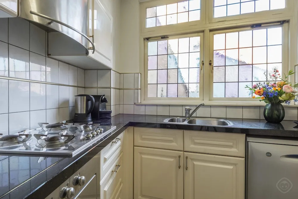 Brouwers Canal apartment