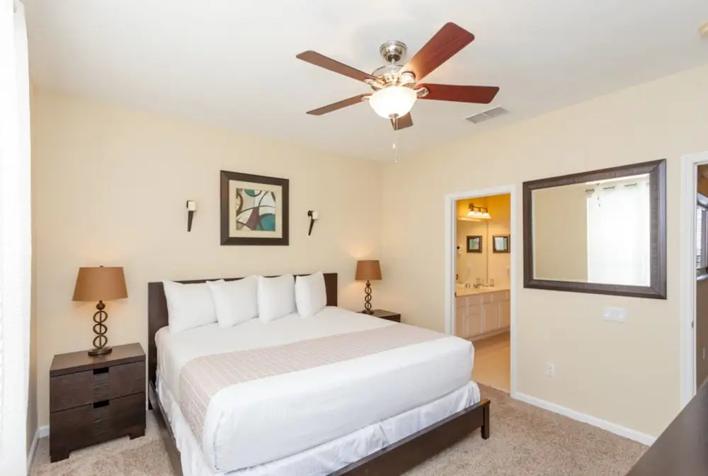 Vista Cay - 8001 Coolbreeze Dr #118