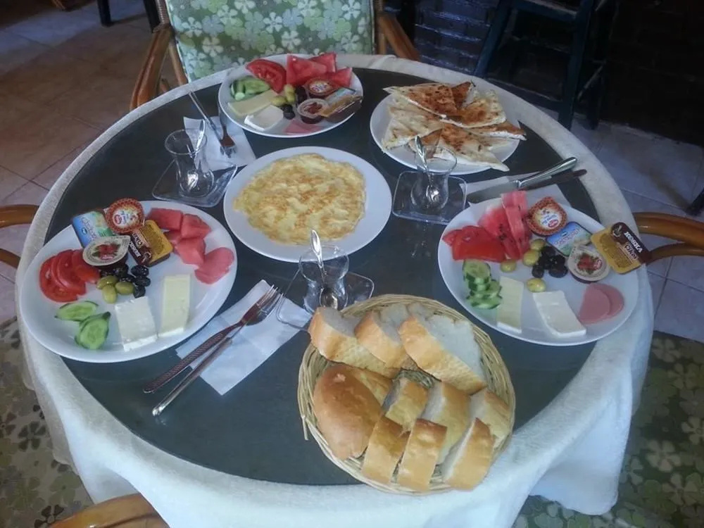 Ilhan Hotel